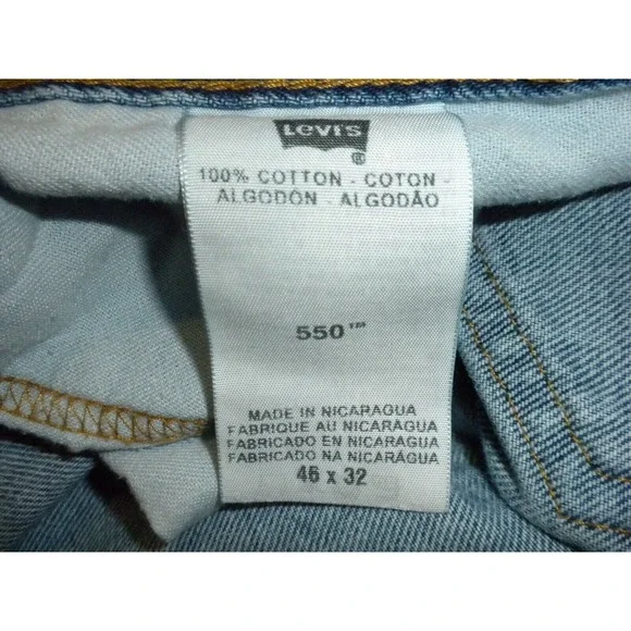 Levi's 550 Jeans Mens 46x32 Blue Denim Relaxed Fit Light Wash Straight - Picture 8 of 13